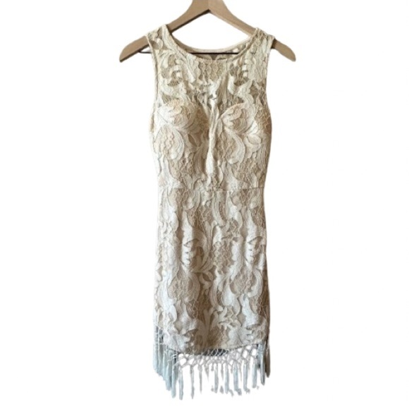 Women's S NWT AKIRA Lace Dress Cream Fringe Sleeveless Open Back - Picture 1 of 11